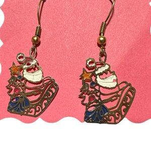 Vintage Santa Claus Sleigh Gold Tone Christmas Earrings Dangle